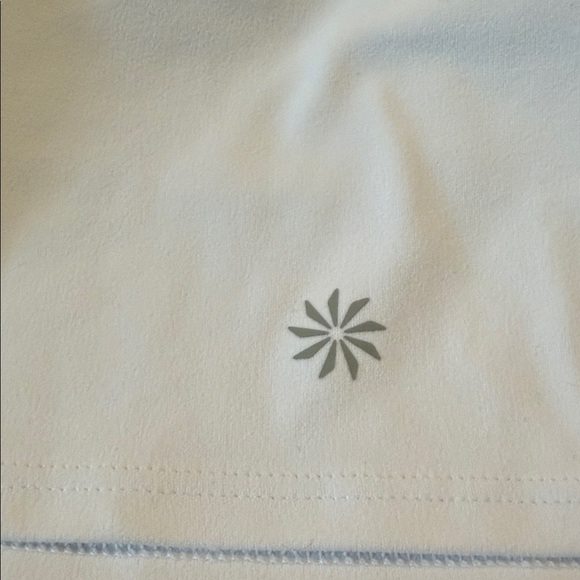 Athleta Conscious Crop White Size M - Picture 8 of 9